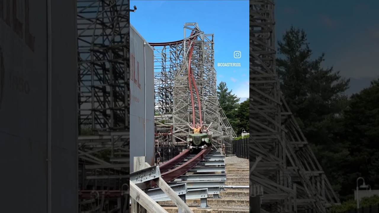 Barrel roll drop on Twisted Timbers