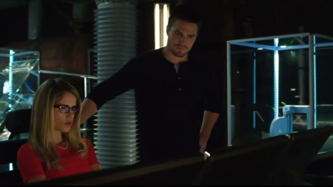 Olicity - Arrow - 2x06 Pt.2 - "Felicity, I think it's time that we vist..."