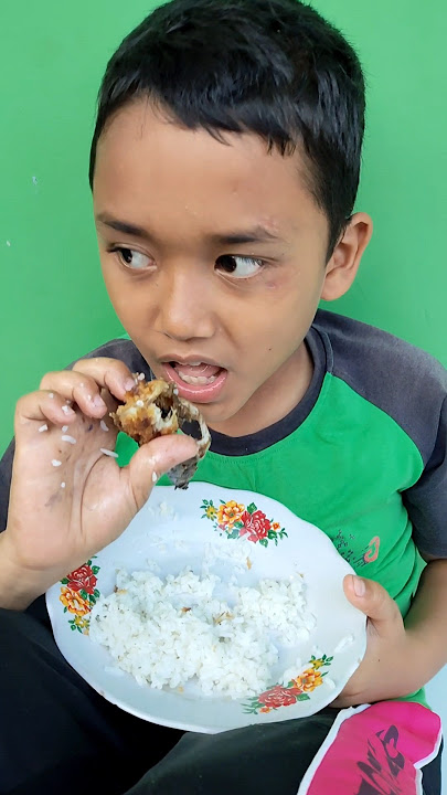 Fais makan sama ikan lele #trendingshorts