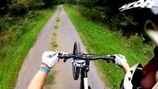 Mountainbike/Freeride/Downhill im heimischen Wald