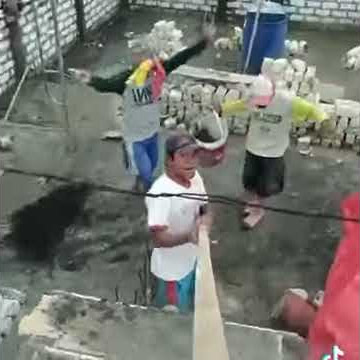 joged happy tukang kuli bangunan