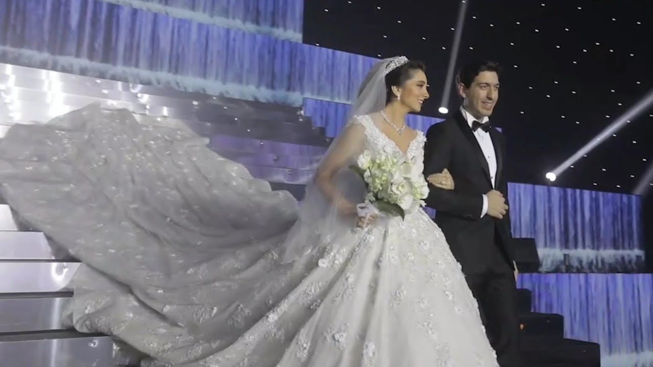 Magical Bride Entry And Breathtaking Wedding Train !