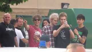 5SOS Outside Toby Keith's Bar & Grill-Boston 8/9/14