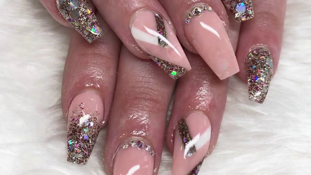 Acrylic nails | gold glitter design | Glitterbells - YouTube