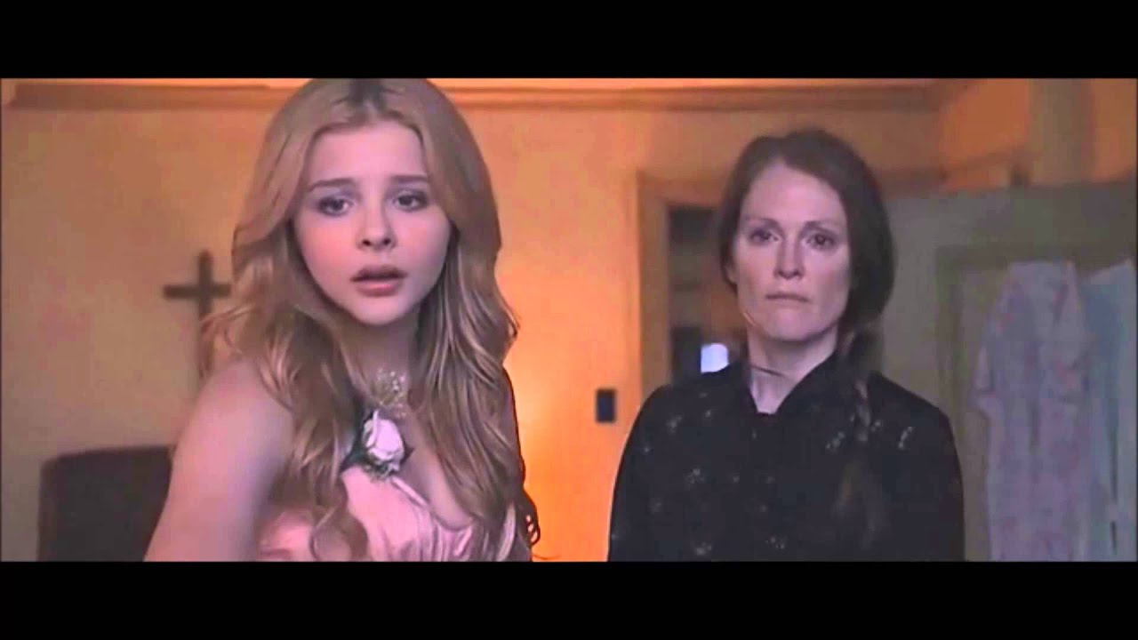 Carrie 2013 Clip Carrie Gets Ready To Leave For The Prom