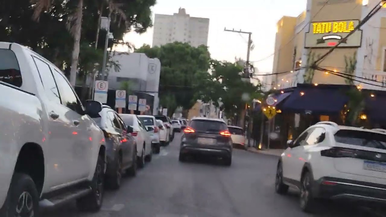 praça popular Cuiabá