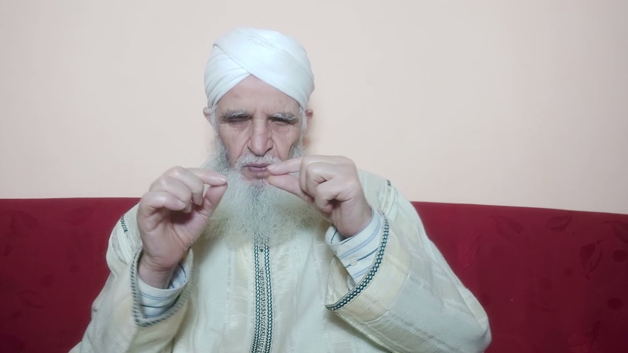 عندما يحرفُ النابتة الوهابية كلامَ الله  من أجل تَــبْـــرِئَــةِ مشركي قريش من الشرك في الربوبية!