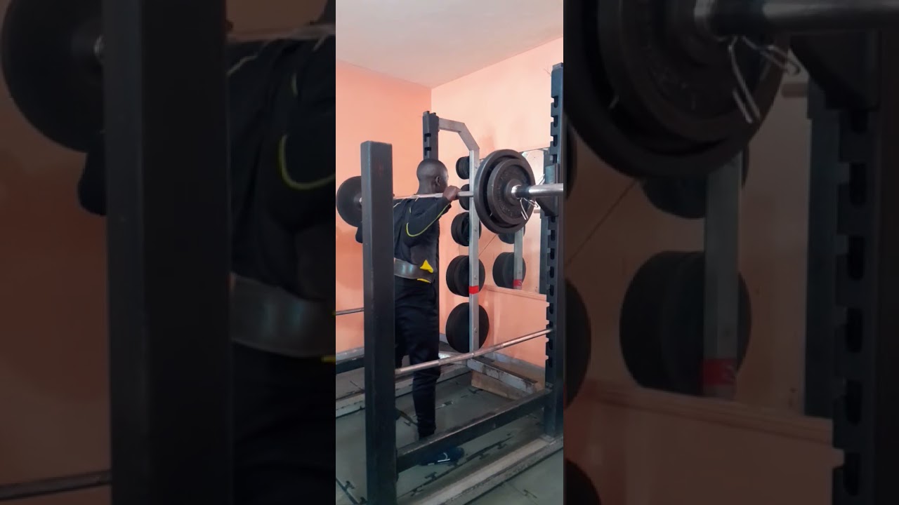 #Squatting#gymday