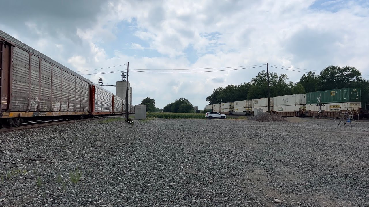 The BNSF Southern Transcon & NS Kansas City District in Norborne, MO