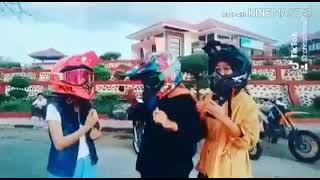 Story wa cewek supermoto