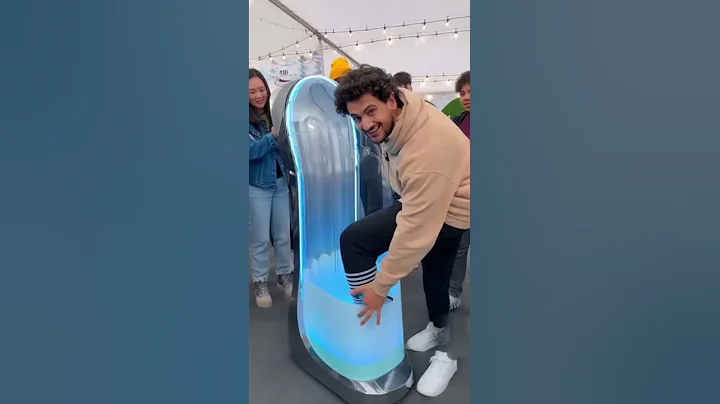 Japan’s Self-Sizing Sneaker Pod Just Changed Footwear Forever 👟🤖