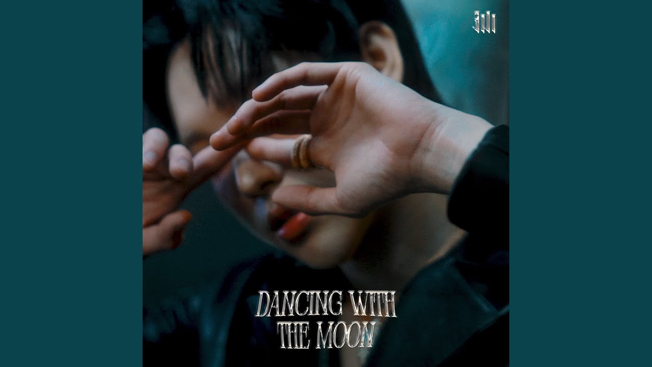Ver Dancing With The Moon no YouTube