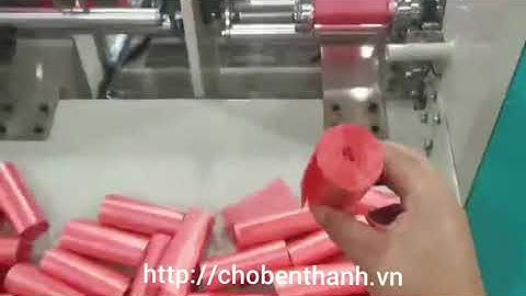 Máy sản xuất túi cuộn không lõi.