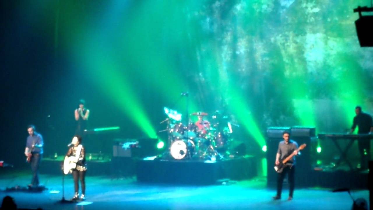 Dreaming My Dreams The Cranberries Foxwoods 051212 YouTube