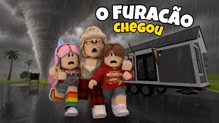 NOSSA ROTINA NO TRAILER NO DIA DE UM FURACÃO! Family Role...