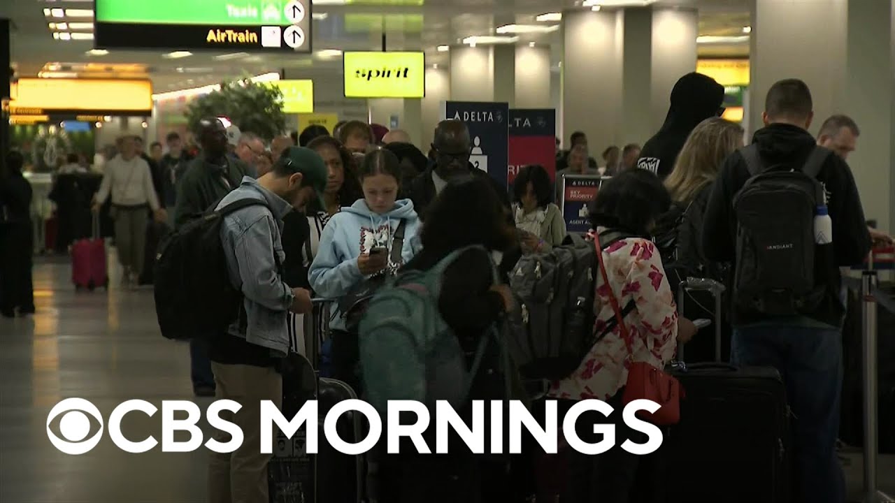 Read more about the article Airlines try to recover after mass cancellations during July Fourth travel rush – CBS Mornings