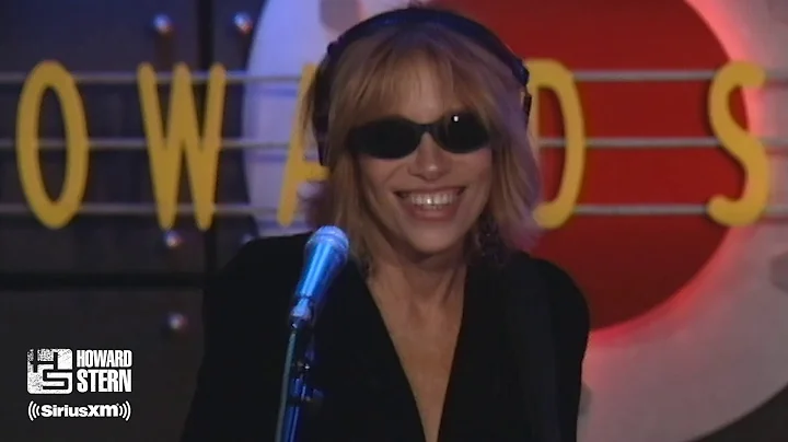 Carly Simon Sings a Medley of Her Hit Songs Live o...
