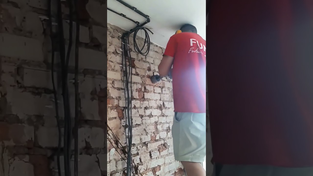 Первый этап установки кондиционера Royal Clima с притоком воздуха с улицы