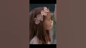 كنت سيبني لحد آخر لحظة جنبك 