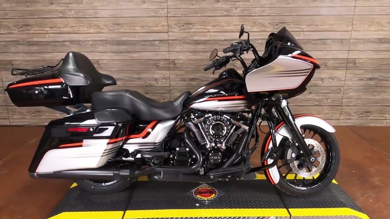 Used 2018 Harley-Davidson Road Glide Special Motorcycle For Sale In Alton, IL