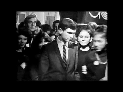 Gene Pitney - I'm Gonna Be Strong'  (performed November 6th,1964)(Stereo)