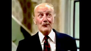 Major Gowen discusses issues of ethnic differentiation
Fawlty Towers, 1975. Major Gowen discusses issues of ethnic differentiation