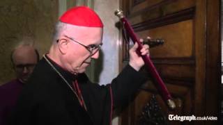 Pope Benedict XVI: Cardinals seal papal apartments
