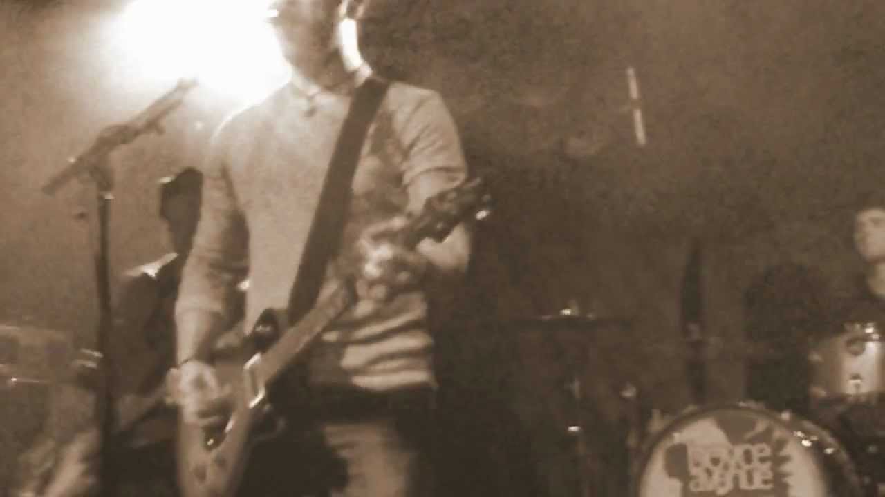 Boyce Avenue Firework (live in Vienna) YouTube