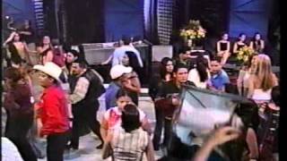 Pequeños Musical -POPURRI CUMBIAS- Sep-2003-..mpg chords