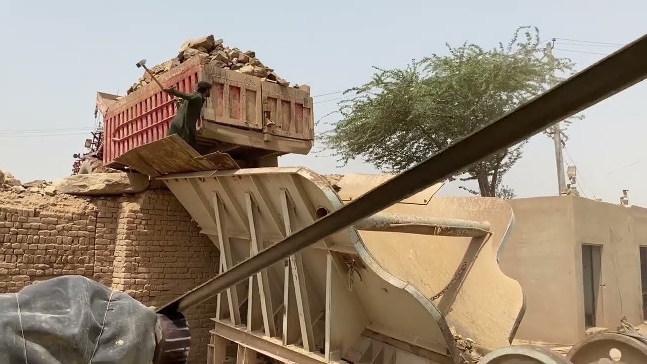 How stone Crushing works? 🔥Sand Crushing 🔥ASMR HOW to Crush Rocks  ? heavey Machinery