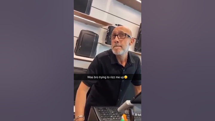 Bro tried rizzing up the customer💀#fyp #fypシ #xyzbca #rizz #viral