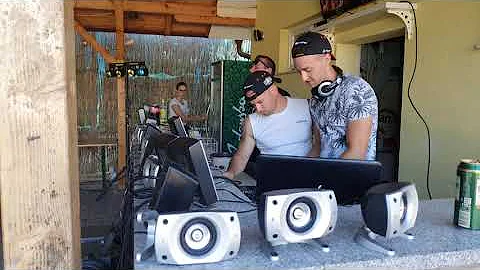 4x Logitech Z-5500, 2x Z-680, Z-906 party