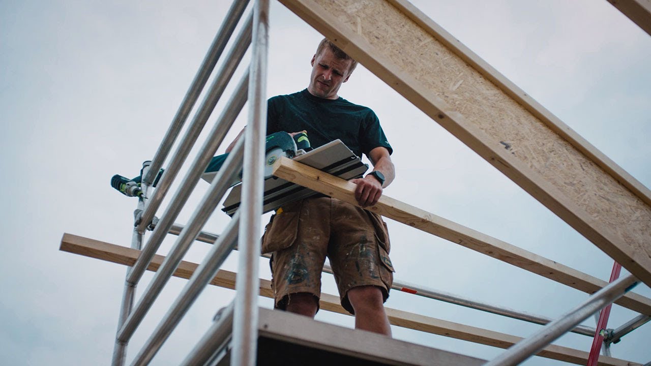« Le job est fait plus rapidement. » Asmus (Danemark) parle de la scie Festool HKC 55.