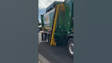 Autocar Xpeditor Amrep Herdox #amrep #truck #wastemangement #autocar