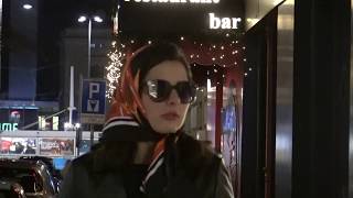 Agentin Simi In Mission