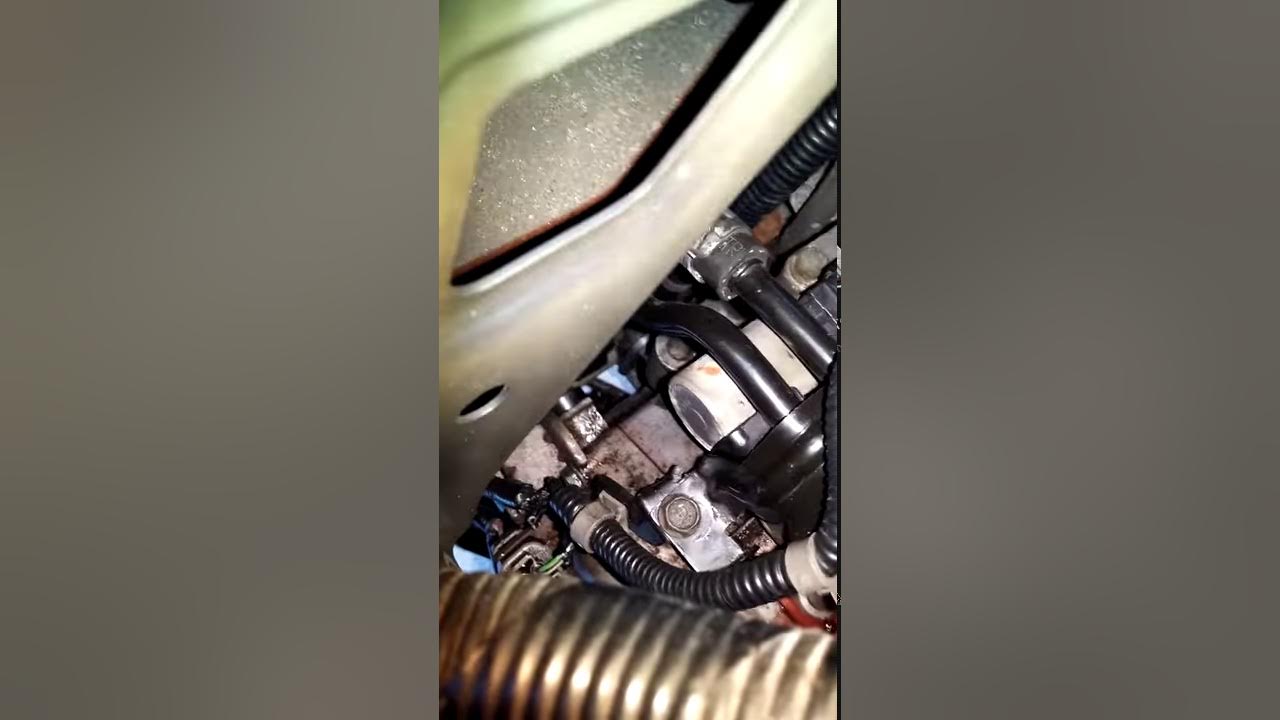 2006 honda odyssey Transmission fluid leak through breather tube - YouTube