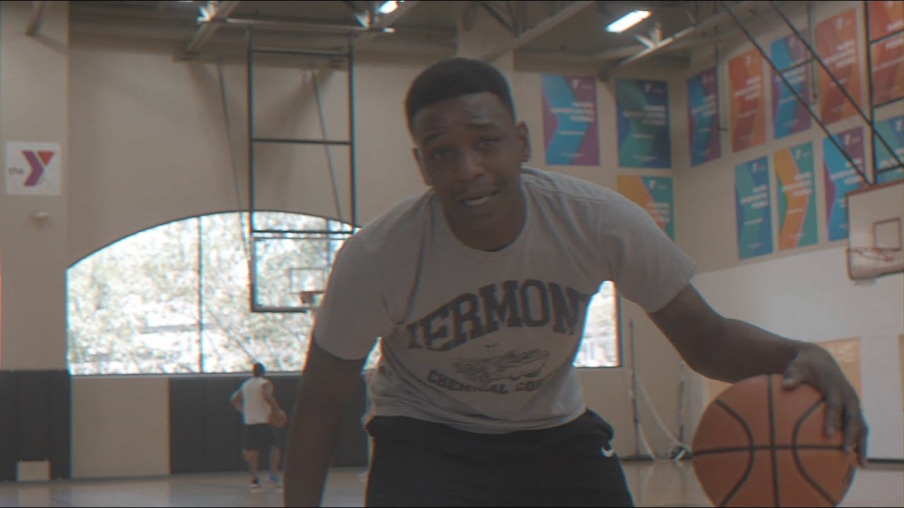 Pat Ron - fourth quarter (Kobe In The 4th) shot by: unvision ent 🎥🎞️ auf YouTube ansehen Pat Ron - fourth quarter (Kobe In The 4th) shot by: unvision ent 🎥🎞️ auf YouTube ansehen
