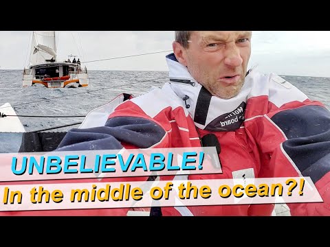 THIS happened to us in the middle of the Ocean! Transat #4