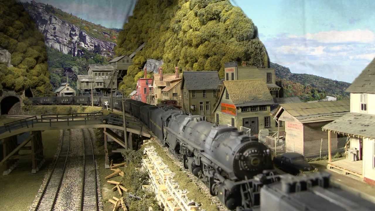 Model Train Layout Norfolk &amp; Western - YouTube