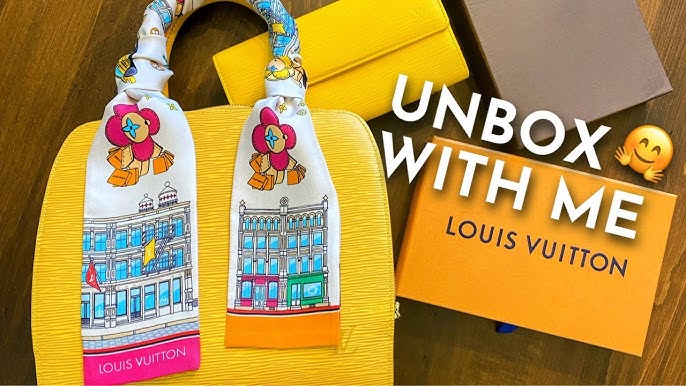 Louis Vuitton Limited Edition Monogram Canvas Christmas Animation Paris  Pochette Cles Key Pouch - Yoogi's Closet