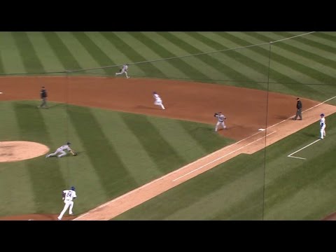 LAD@CHC: Howell takes