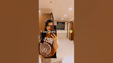 Every Time I Look Into The Mirror I Say Thank You God Thank You God Song Dhvani Bhanushali Shorts 