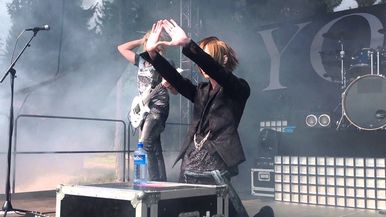 YOHIO - Shattered Dreams Of A Broken Nation - Mora