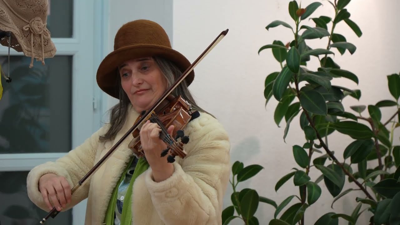 Fekete István életét bemutató kiállítás nyílt a Bárczay-kastélyban