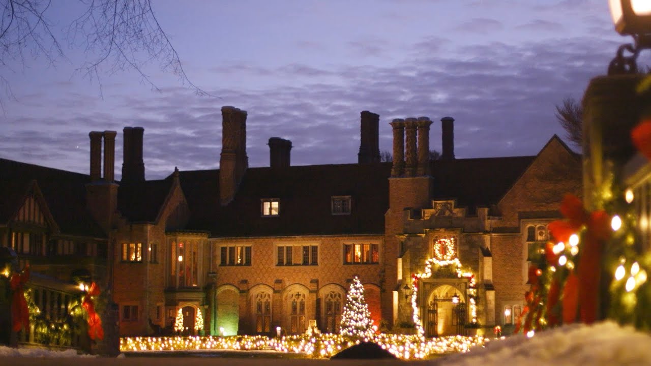 meadowbrook hall holiday tour
