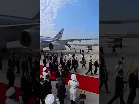 China S Xi Jinping Gives Russia S Vladimir Putin Red Carpet Treatment