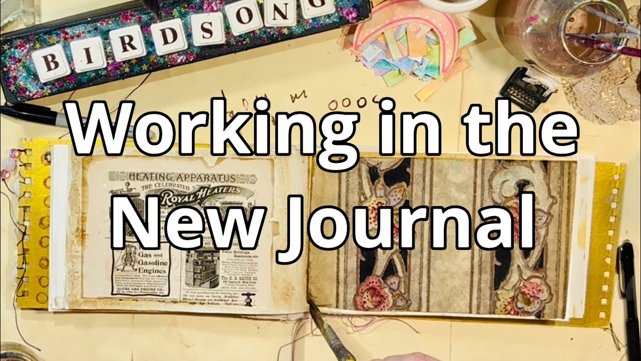 Золотой дневник с винтажными элементами и элементами гранжа.