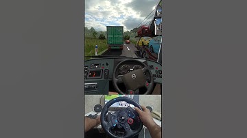 Indian Volvo Driver Shows How to Overtake When You’re in a Hurry 😂🚍💨#VolvoBus #IndianDriver #funny