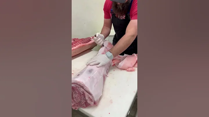 🔪🐖 Removing the exterior fat from a pork loin. #shorts #pork #porkloin