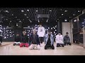 [mirrored] STRAY KIDS - HELLEVATOR Dance Practice